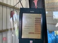 2001 MASSEY FERGUSON 7256 COMBINE HARVESTER - 7