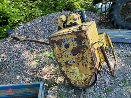 PEDESTRIAN HEAVY ROLLER
