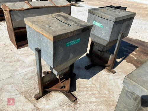 2 GALVANISED CREEP FEEDERS (4)