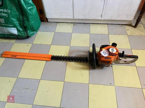 STIHL HS45 HEDGE TRIMMER (125)