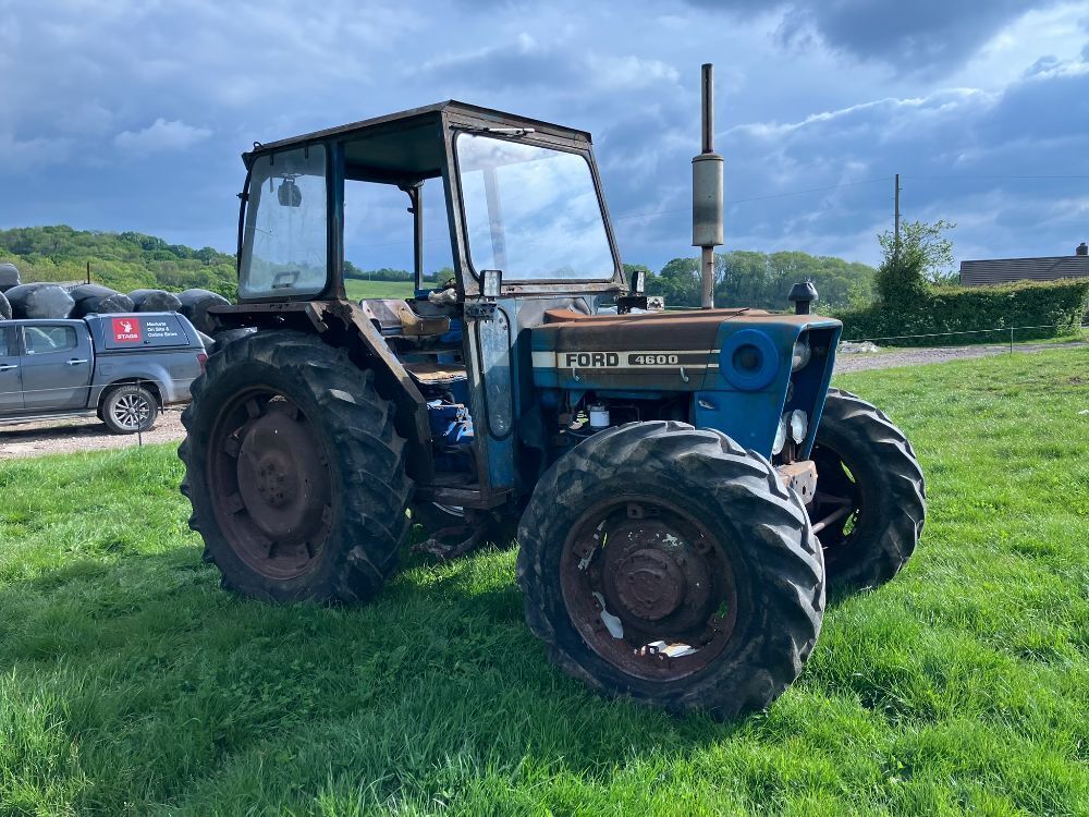 1981 FORD 4600 4WD TRACTOR