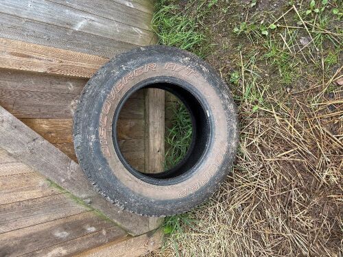 255/65/17 COOPER DISCOVERER TYRE