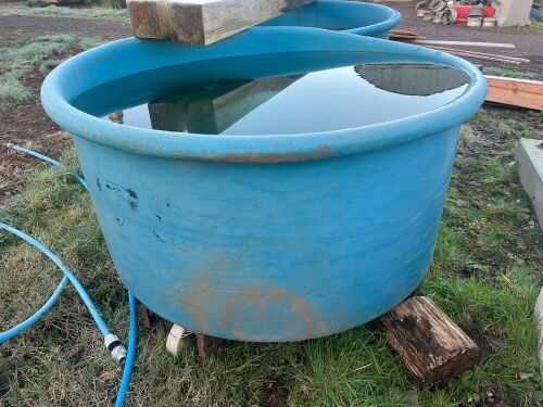 LARGE BLUE TROUGH/TUB
