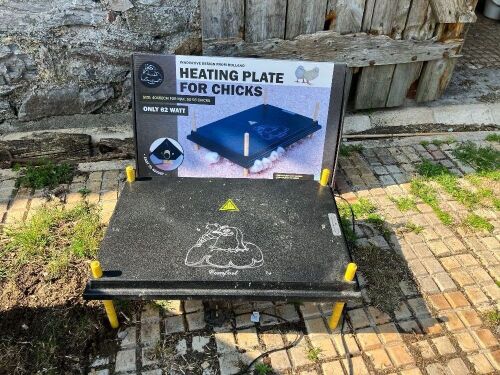COMFORT CHICK HEATING PLATE
