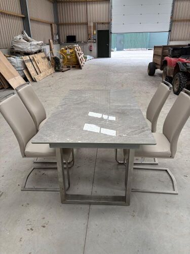 EXTENDABLE KITCHEN TABLE & CHAIRS