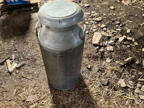 GALVANISED MILK CHURN C/W LID (6)