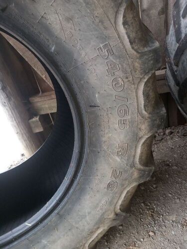 2 X 540/65 R28 KLEBER TYRES (S/R)