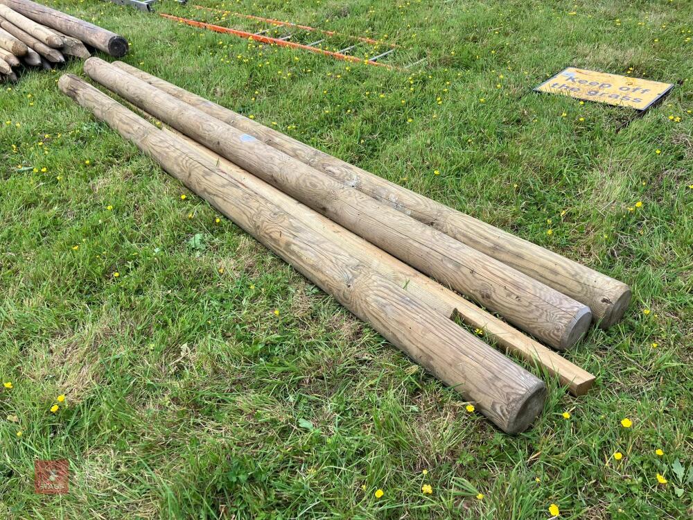 3 ROUND POSTS & 2 ROUND RAILS