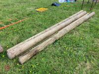 3 ROUND POSTS & 2 ROUND RAILS - 10