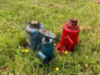 3 BOTTLE JACKS - 4