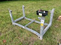 METAL STILLAGE - 2
