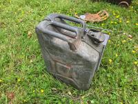 JERRY CAN & METAL BOX - 5