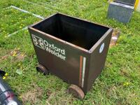 OXFORD WELDER TROLLY ON WHEELS - 2