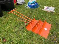 3 SNOW SHOVELS