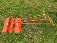 3 SNOW SHOVELS - 9