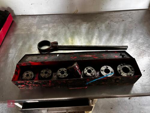 INDUSTRIAL TAP & DIE SET