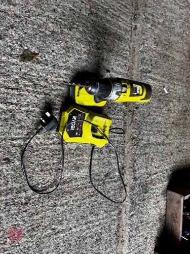 RYOBI BATTERY DRILL & CHARGER