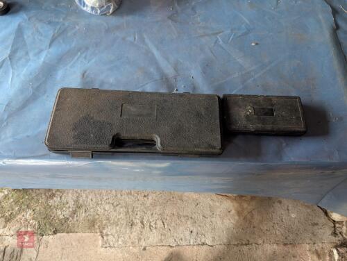 2 SOCKET SETS