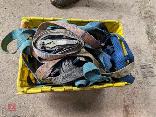 BOX OF LRG QTY OF RACHET STRAPS