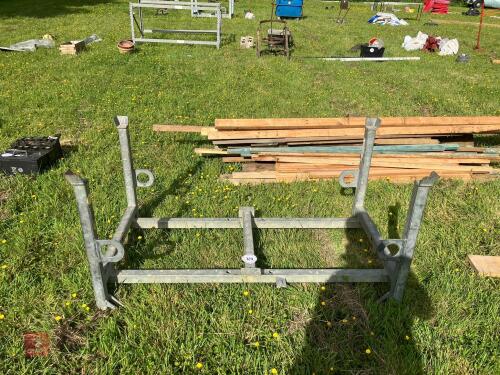 METAL STILLAGE