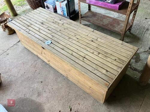 HILLOUT WOODEN STORAGE BOX