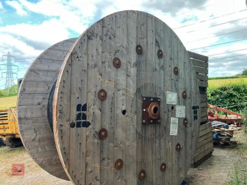 LARGE WOODEN CABLE WHEEL
