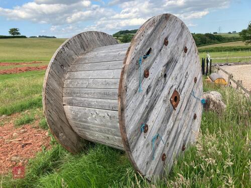 WOODEN CABLE WHEEL