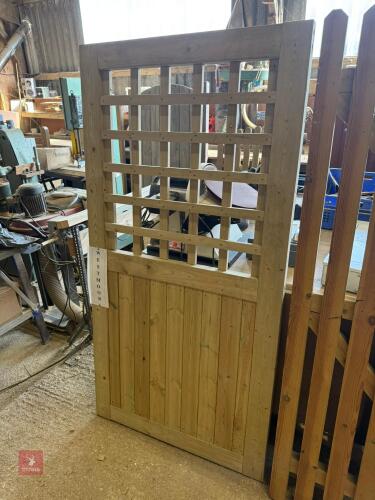 WESTMOOR SIDE ENTRANCE GATE