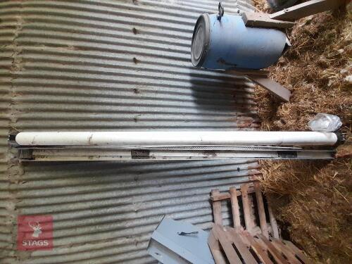 PIPE HOLDER C/W BRACKETS