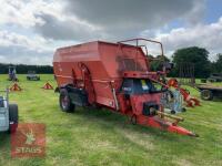 2004 KUHN EUROMIX II 1460 FEEDER WAGON - 2