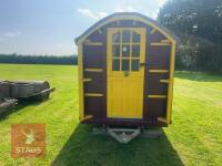 SHEPHURDS HUT/LIVING WAGON