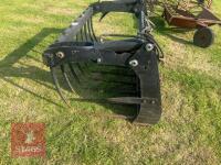 QUICKE DUNG GRAB 1.7M EURO 8 BRACKETS - 2