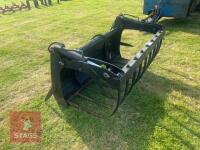 QUICKE DUNG GRAB 1.7M EURO 8 BRACKETS - 5