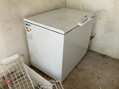 ELECTROLUX SPACEPLUS CHEST FREEZER