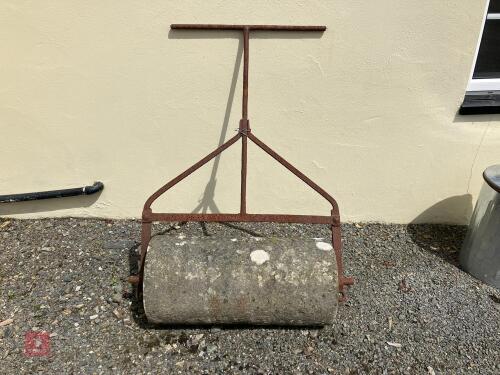 LARGE 30'' GRANITE PEDESTRIAN ROLLER