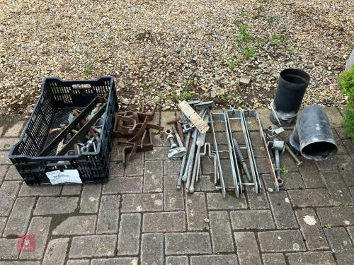 SELECTION OF GATE FURNITURE