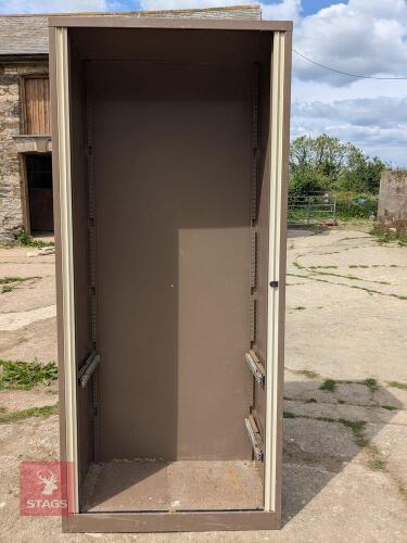 STORAGE UNIT