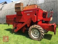 1982 INTERNATIONAL 431 COMBINE
