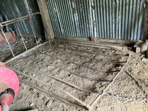 8' 6'' X 5' 4'' BALE SLEDGE