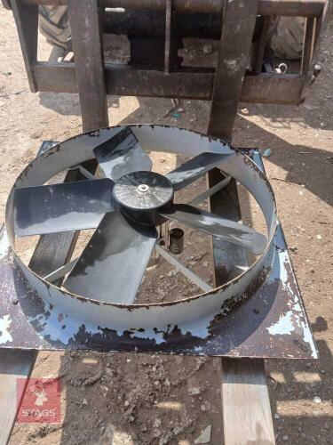 32'' EXTRACTOR FAN