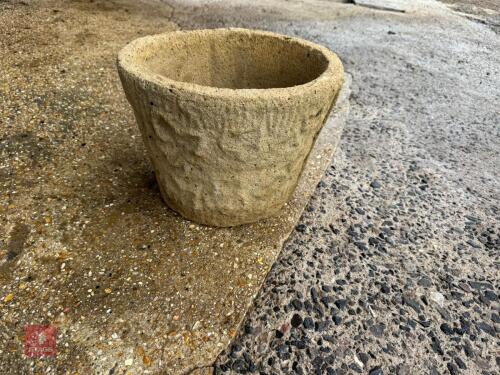 ROUND CONCRETE PLANTER