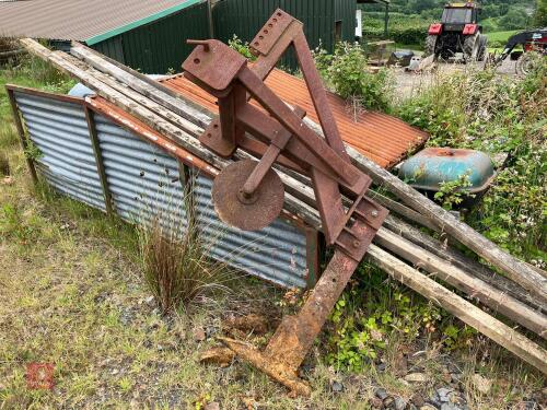 BROWNS MOLE PLOUGH