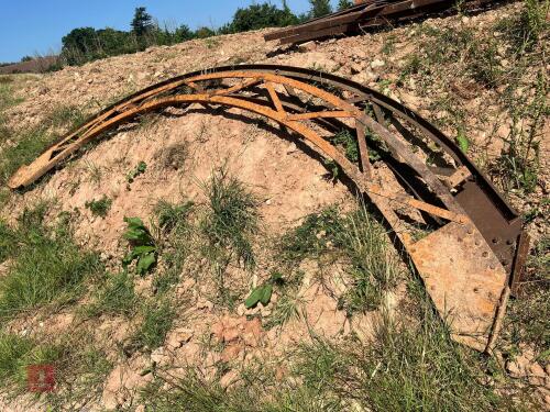 2 METAL DUTCH BARN HOOPS