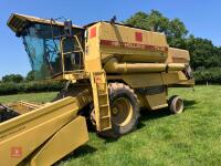 1990 NEW HOLLAND TX32 COMBINE - 3