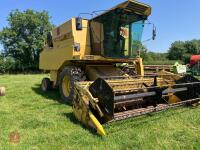 1990 NEW HOLLAND TX32 COMBINE - 7
