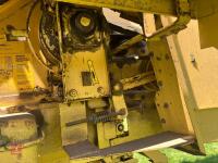 1990 NEW HOLLAND TX32 COMBINE - 26