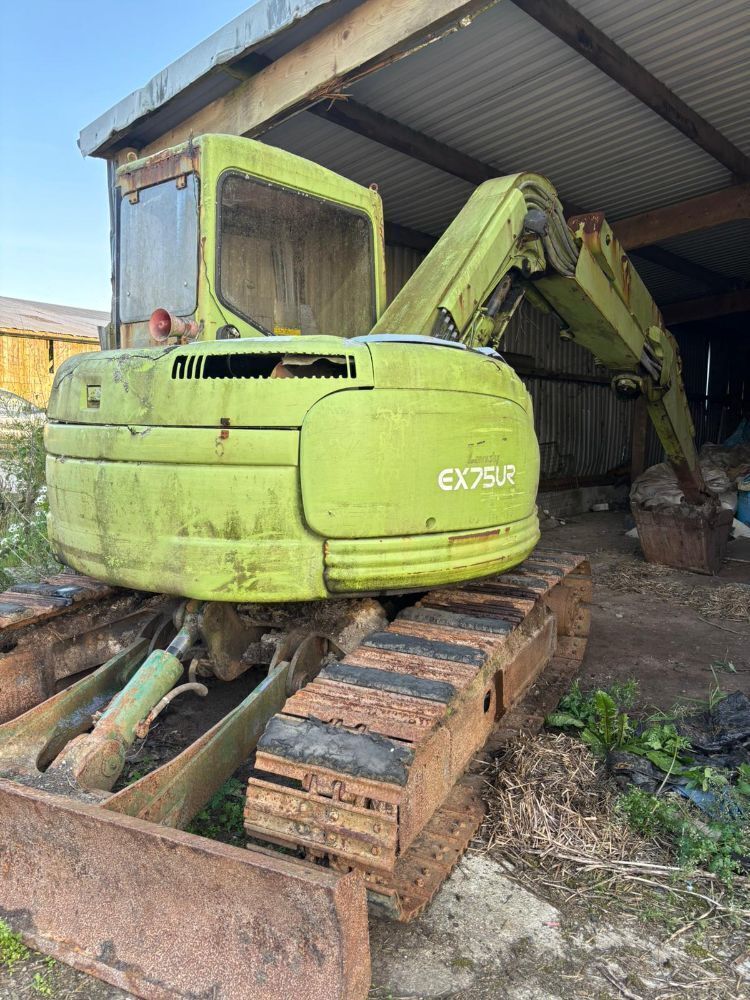 HITACHI 7.5T SWING SHOVEL