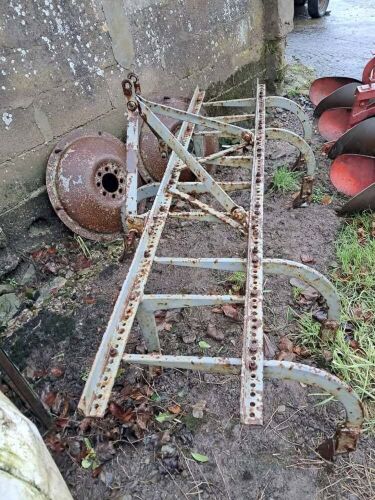 FERGUSON RIGID CULTIVATOR