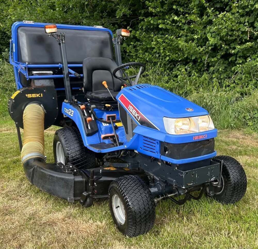 2011 ISEKI TXG23 COMPACT 4WD TRACTOR
