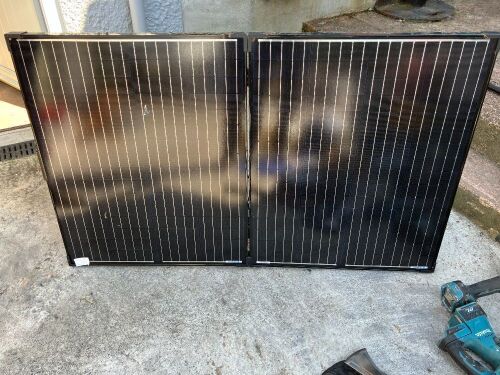 RENOGY 1.35M X 82CM SOLAR PANEL